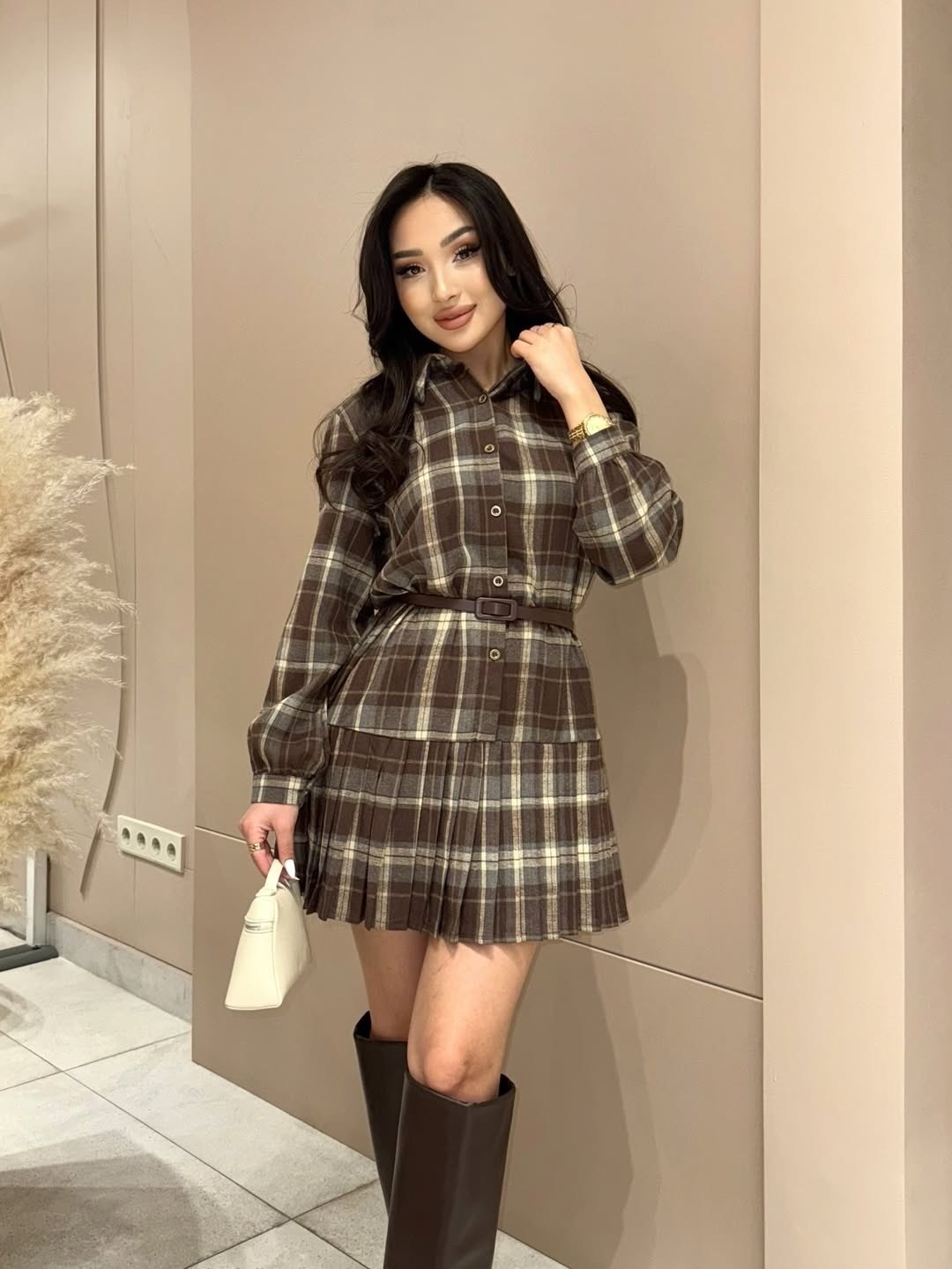 жилет с поясом,вязаная жилетка,женская жилетка,жилетка с рубашкой,жилет повседневный