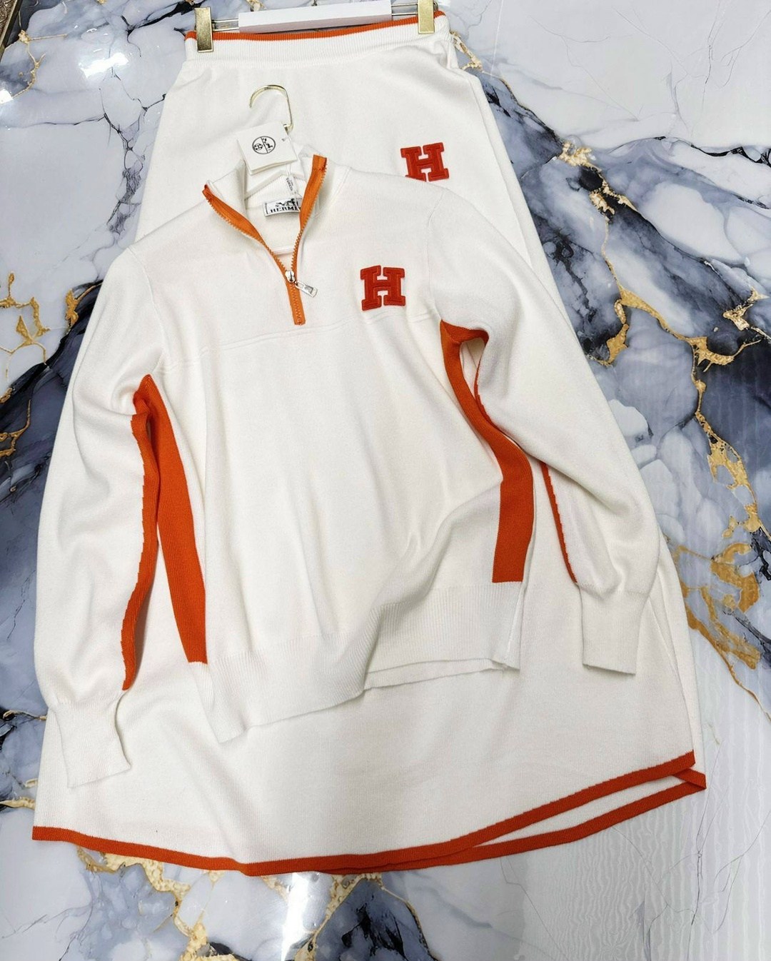 трикотажные костюмы,спортивные костюмы женские,спортивные костюм,вязаные костюмы,женские костюмы