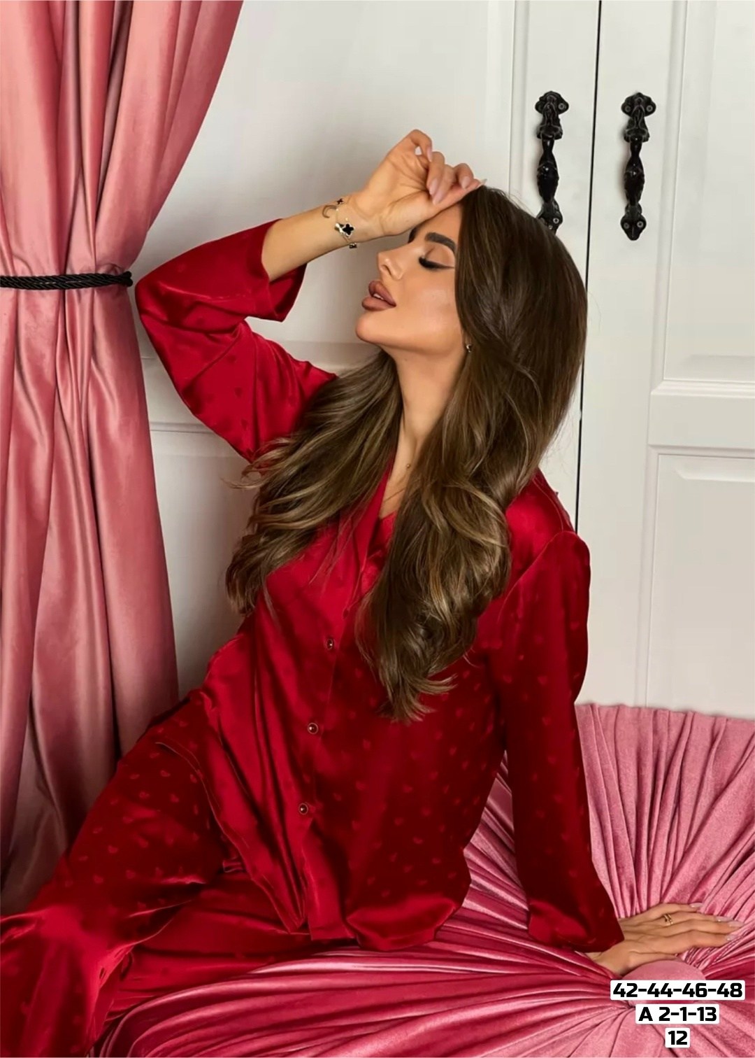 пижама с брюками и рубашкой шелковая amenue цвет красный,пижама с брюками и рубашкой шелковая amenue,женская пижама из японского шелка арт.487549,сатиновая пижама с брюками,пижама женская со штанами ш