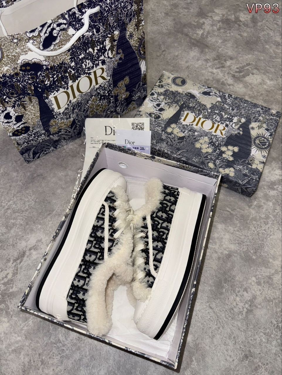 кеды christian dior walk'n'dior oblique winter kck211fr_s03w белые с чёрным,кеды walk n dior platform зимние на меху,кеды christian dior walk'n'dior oblique winter kck211fr_s02w белые с чёрным,женские