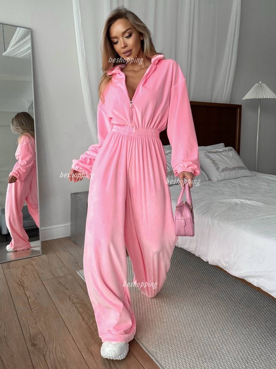 велюровый комбинезон,комбинезон женский велюр,велюровый женский комбинезон,комбинезон из королевского велюра,велюровый костюм