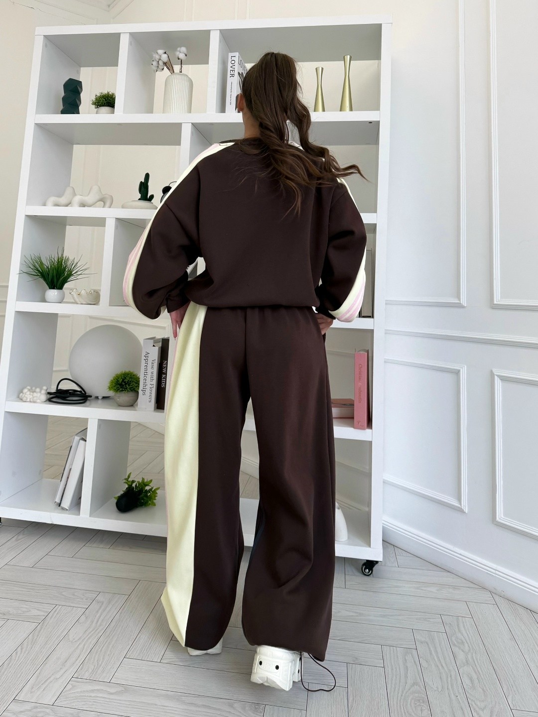 костюм коричневый,женский костюм,костюм со свитшотом,спортивный костюм,женский спортивный костюм