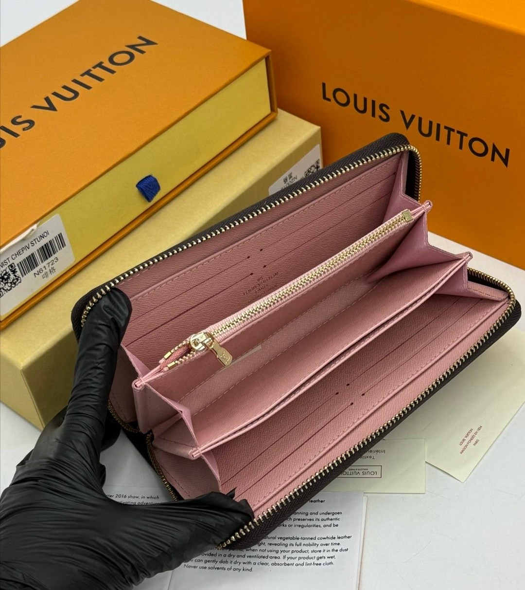 кошелёк louis vuitton серый,louis vuitton кошельки,louis vuitton кошелек портмоне луи виттон,кошелек clemence louis vuitton,louis vuitton кошелек дорожный