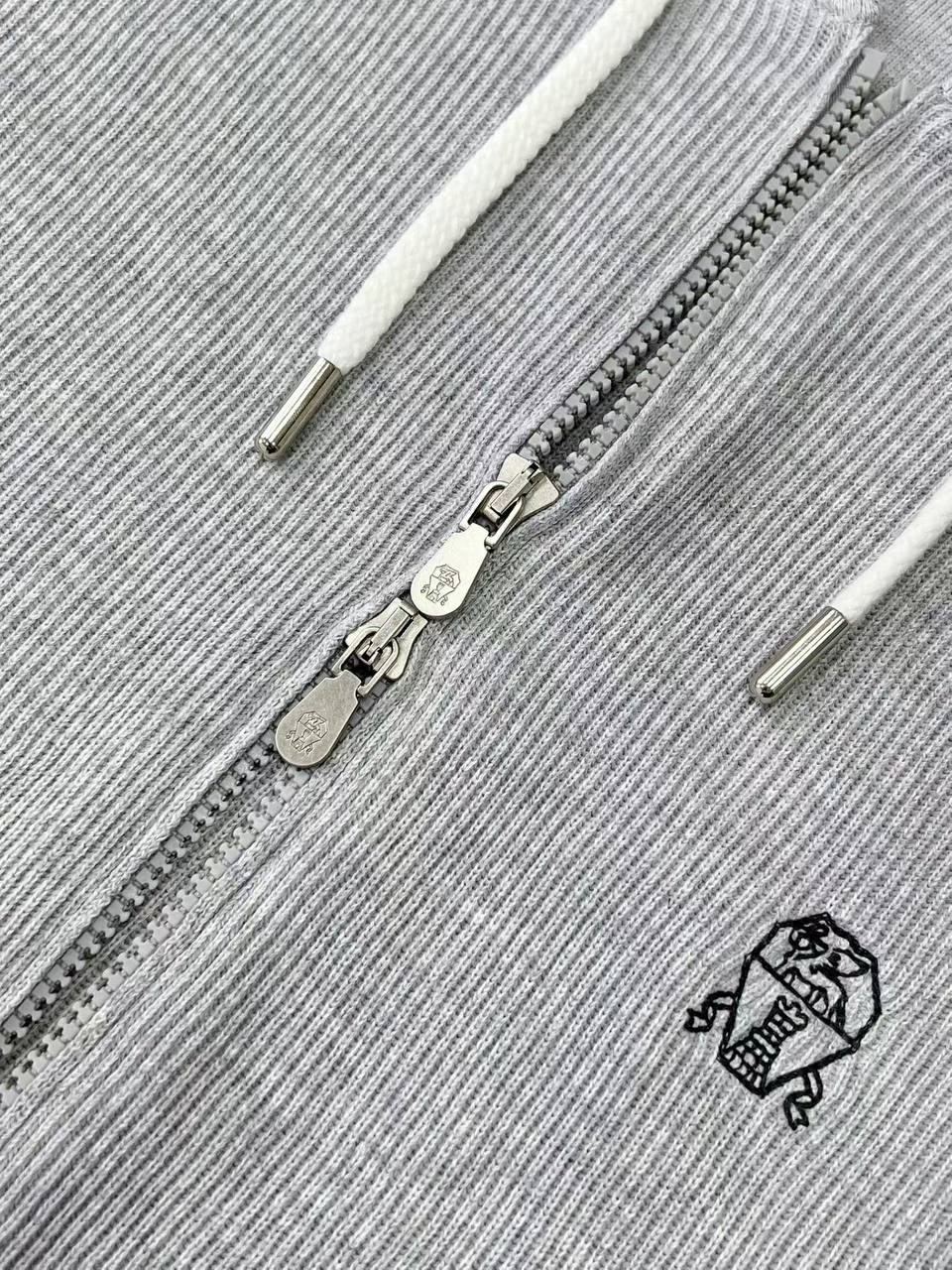 мужские спортивные костюмы,серый костюм,мужская мода,костюм,толстовка