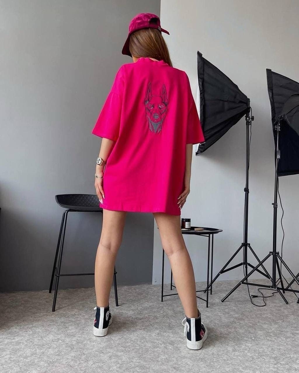 футболка оверсайз,базовое платье-футболка оверсайз boohoo черный,футболка женская оверсайс,футболка оверсайз с трендовым принтом,платье-футболка