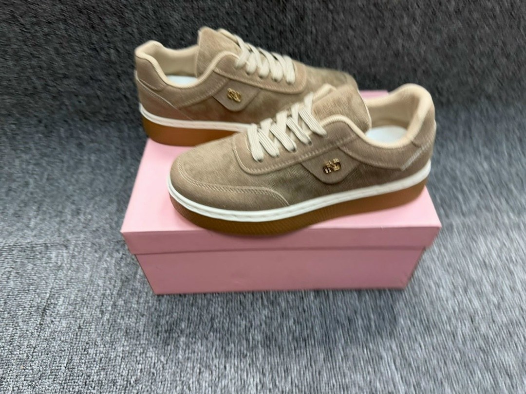 ,кроссовки замш,замшевые кроссовки,кроссовки женские,замшевые кеды