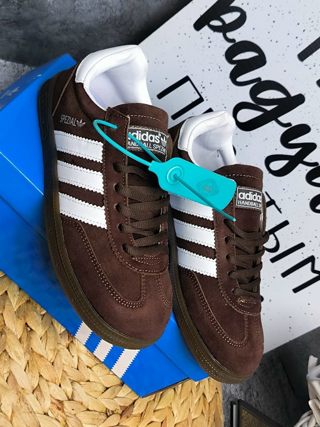 кроссовки adidas spezial,кроссовки adidas handball spezial,кроссовки adidas,,adidas spezial коричневые