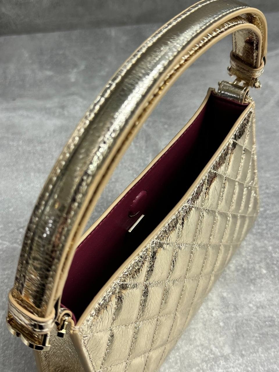 золотая сумка,сумка,сумка женская,стеганая сумка,сумочка женская