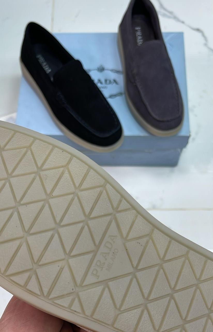 лоферы prada,,замшевые лоферы,лоферы loro piana,лоферы замшевые женские