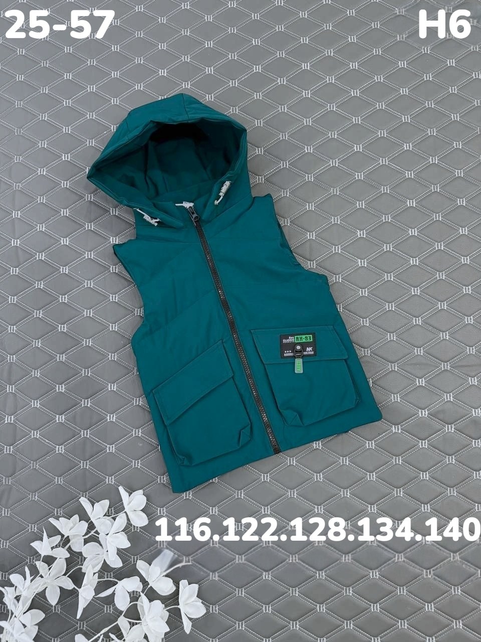 жилетка детская,жилет детский,безрукавки подростковые,жилет,жилеты детские