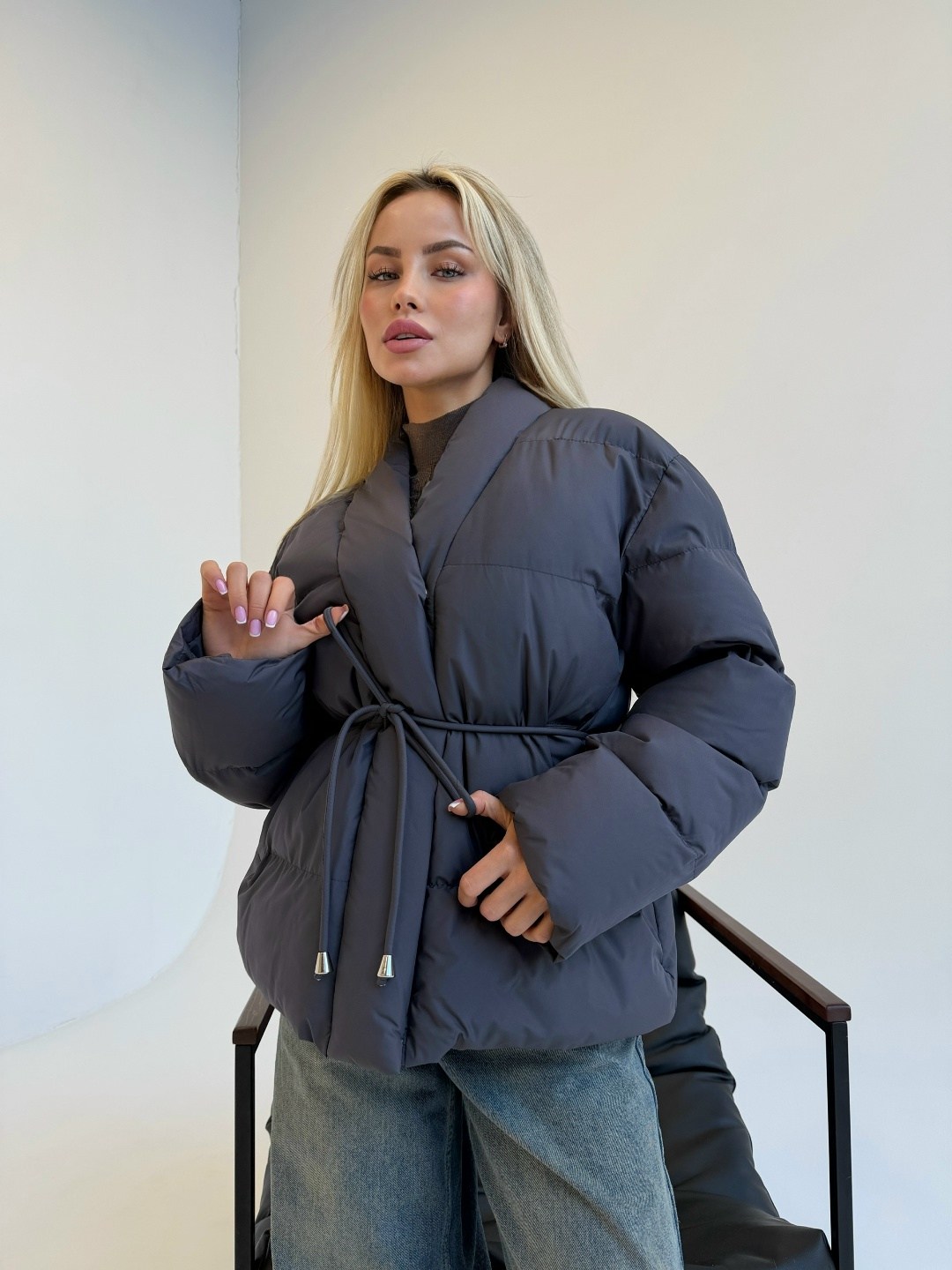 демисезонная куртка,куртка,куртка с поясом,куртка с карманами,куртка демисезон