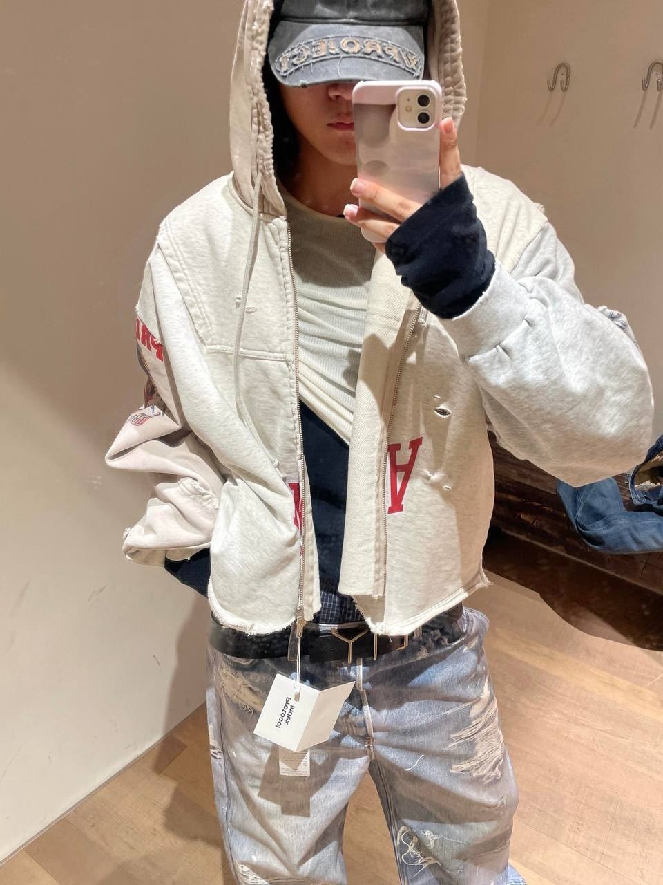 txt beomgyu,sungchan,gray hoodie,a hoodie,jung sungchan