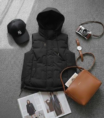 жилетка женская,жилет с капюшоном женский,теплый жилет,женский жилет,жилет с капюшоном