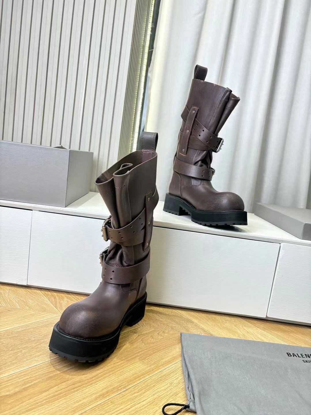 ,сапоги модные,женские ботинки,женские сапоги,ботинки модные