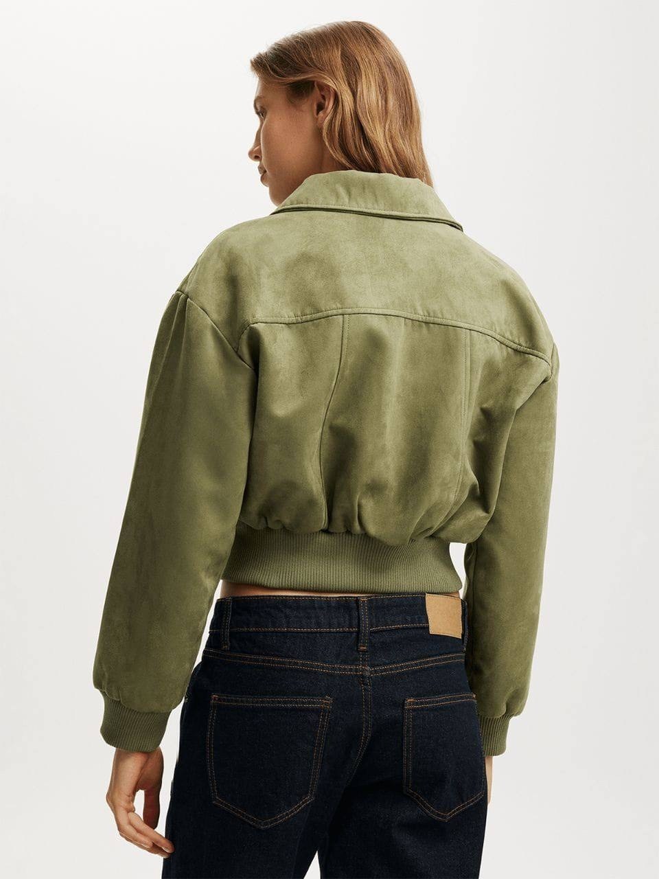 женская куртка бомбер из эко замши коричневого цвета,куртка-бомбер утепленная с замшевой фактурой befree,куртка бомбер,замшевая куртка,укороченный бомбер из экозамши love republic