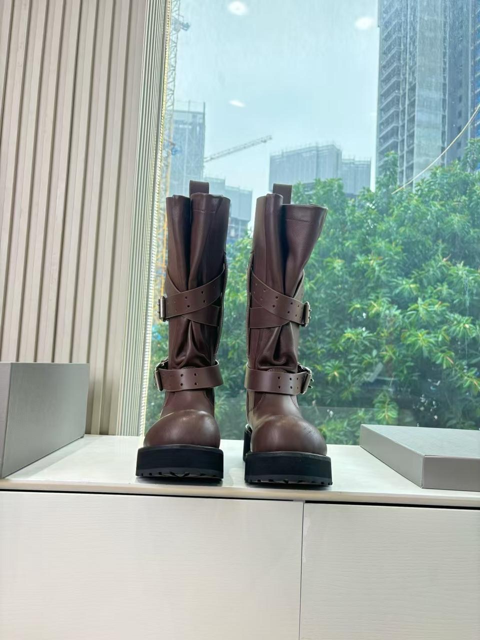 ,женские сапоги,сапоги модные,сапоги miu miu,высокие сапоги