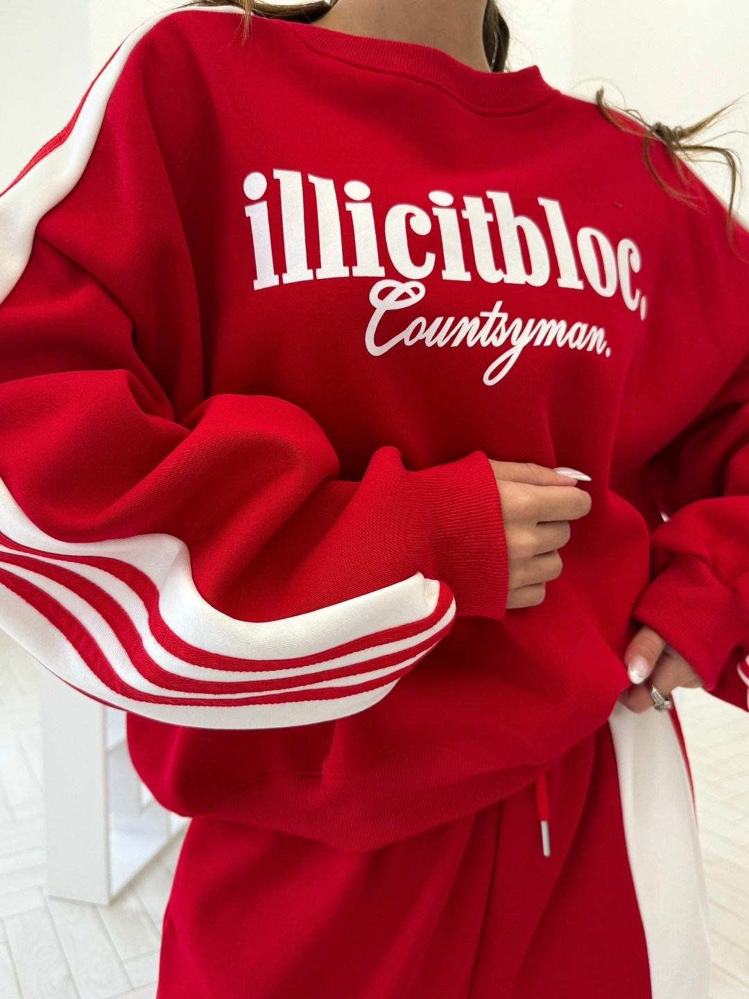 костюм спортивный женский,костюм женский,спортивный костюм,стильный спорт костюм,красный спортивный костюм женский