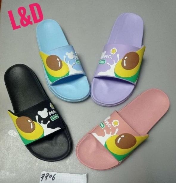 детские шлепанцы,женские шлепанцы,,тапочки детские,сандалии детские