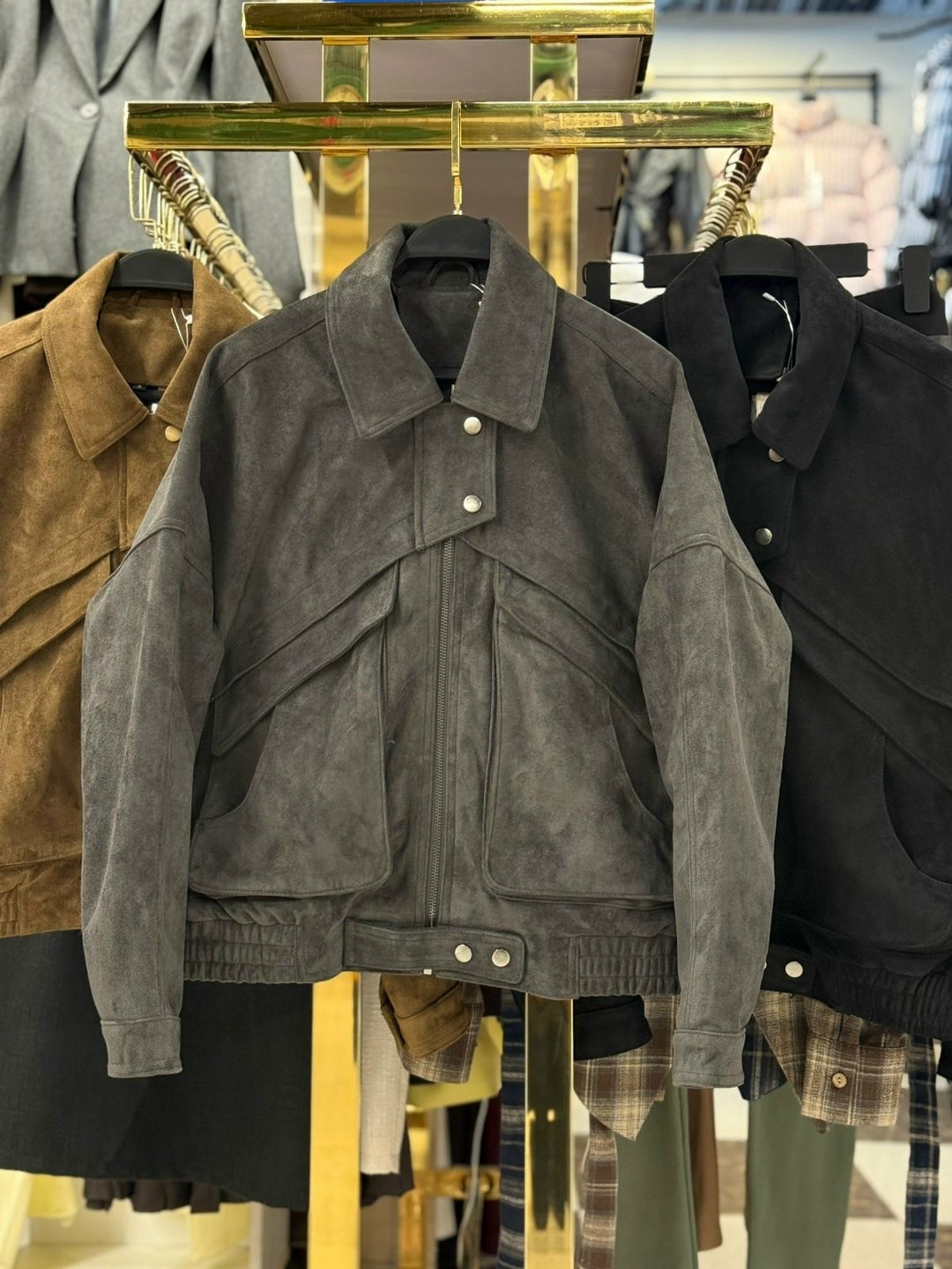 куртка из натуральной замши,трендовая модель куртки из натур. замши,куртка замшевая,повседневная куртка,куртка замшевая мужская