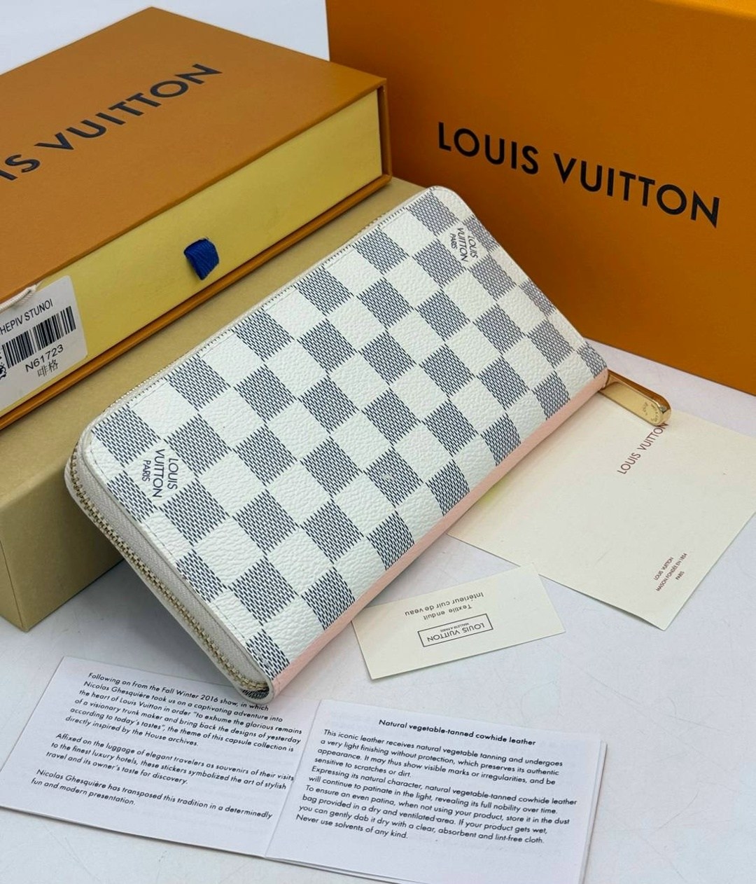 кошелёк louis vuitton серый,louis vuitton кошельки,louis vuitton кошелек портмоне луи виттон,кошелек clemence louis vuitton,louis vuitton кошелек дорожный