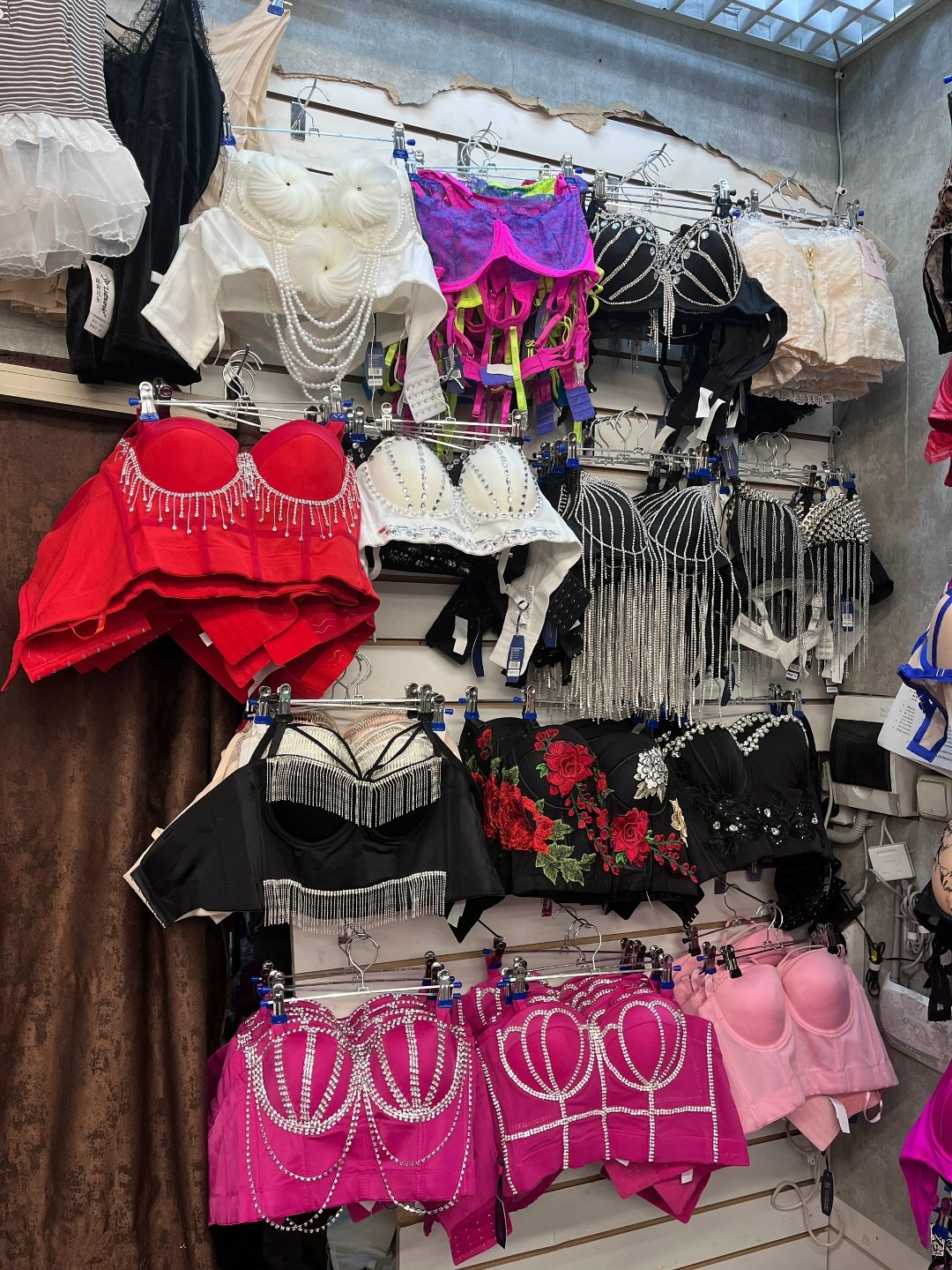 нижнее женское белье,нижнего белья,женские белье,lingerie and swimwear shop,купальник