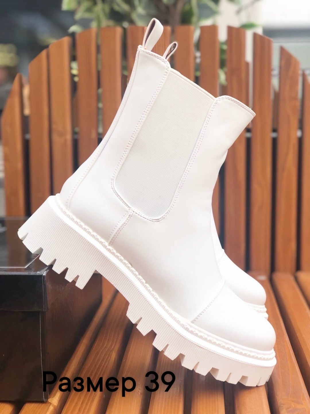 ботинки chanel челси черный замша,женские ботинки chanel,ботинки женские типа челси от модного дома chanel,ботинки женские замшевые chanel,