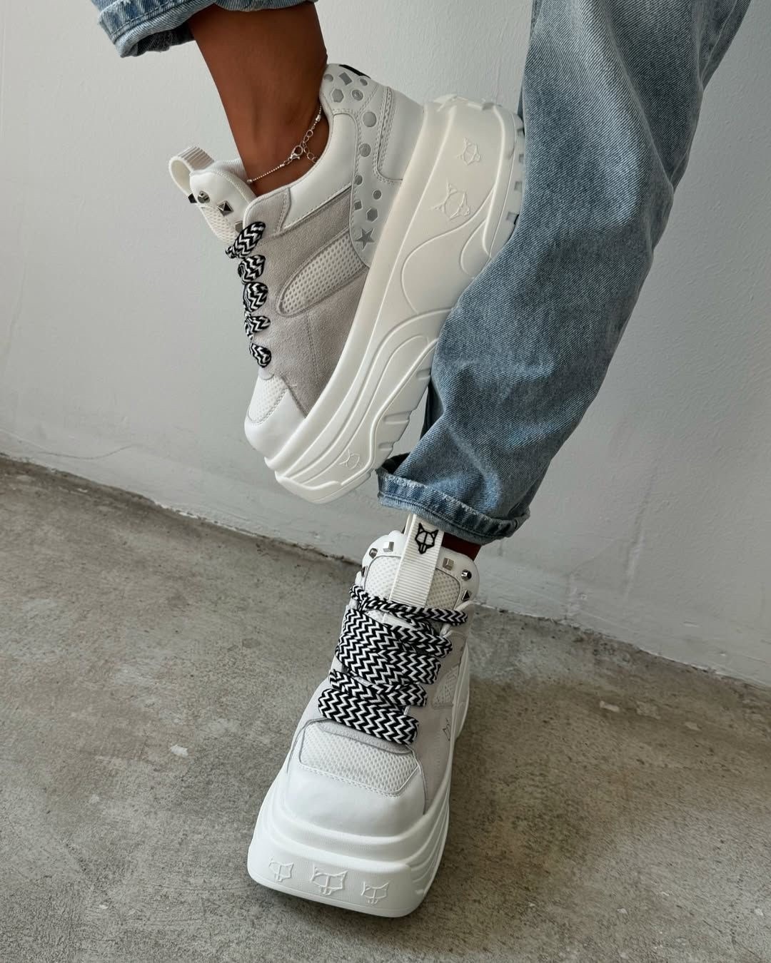 ,кроссовки женскиe,кроссовки бренды женские,кроссовки джинсовые,модные кроссовки на платформе