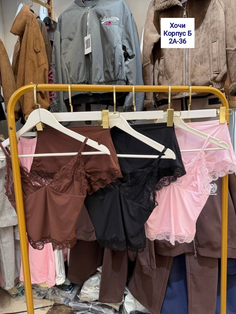 женская пижама,фотосессия в спальне девушки,фотосессия в спальне,женское тело,худая девушка