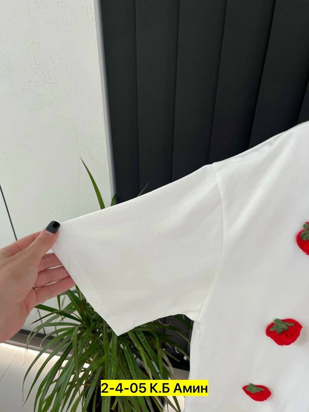 женская кофта,футболка клубника белая,женская футболка, ,кофта белая