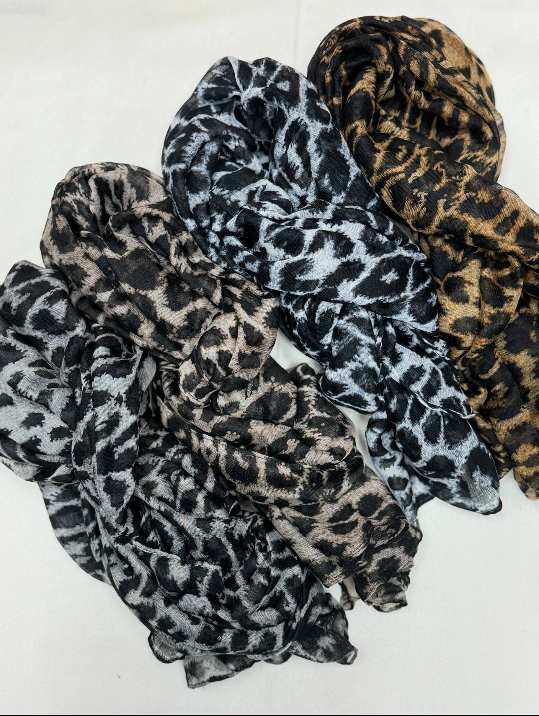 шарф женские,леопардовый шарф,женский шелковый шарф с леопардовым принтом,шелковый платок с леопардовым принтом,шарфы для женщин