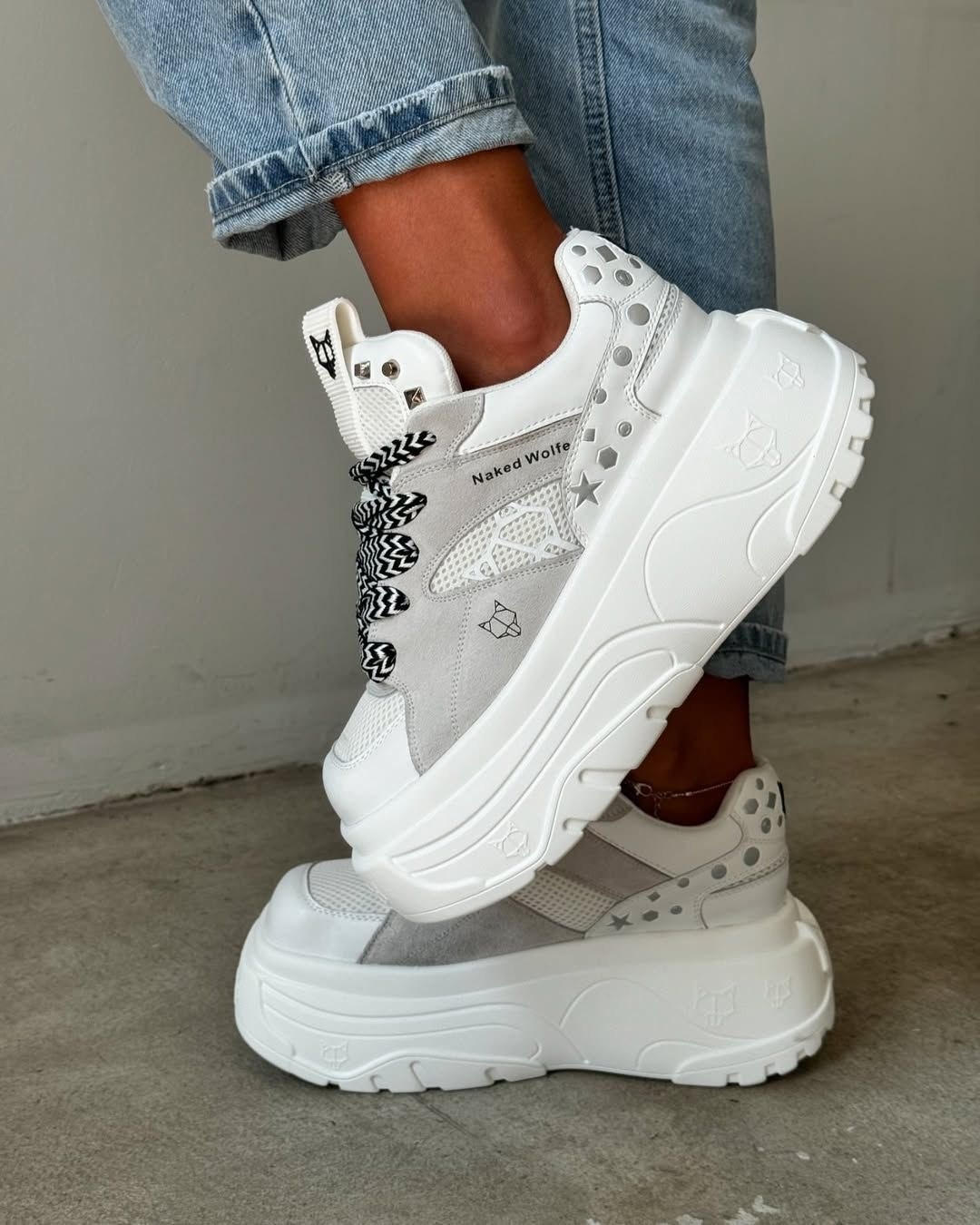 ,кроссовки женскиe,кроссовки бренды женские,кроссовки джинсовые,модные кроссовки на платформе