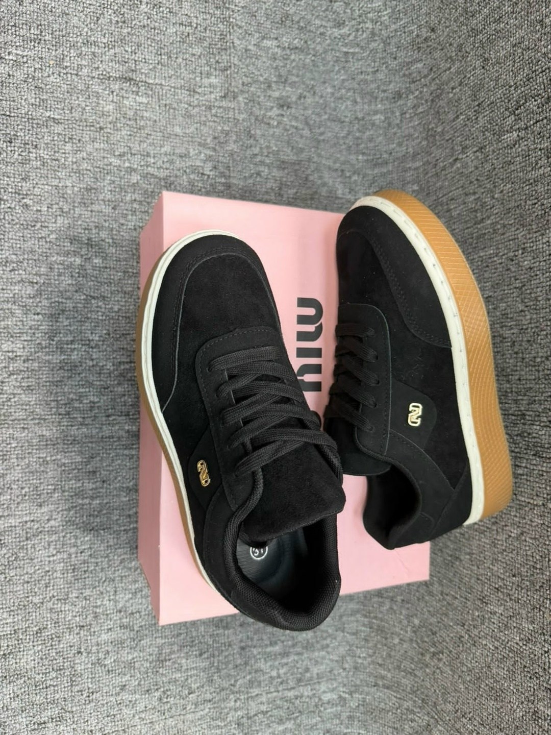 ,кроссовки замш,замшевые кроссовки,кроссовки женские,замшевые кеды