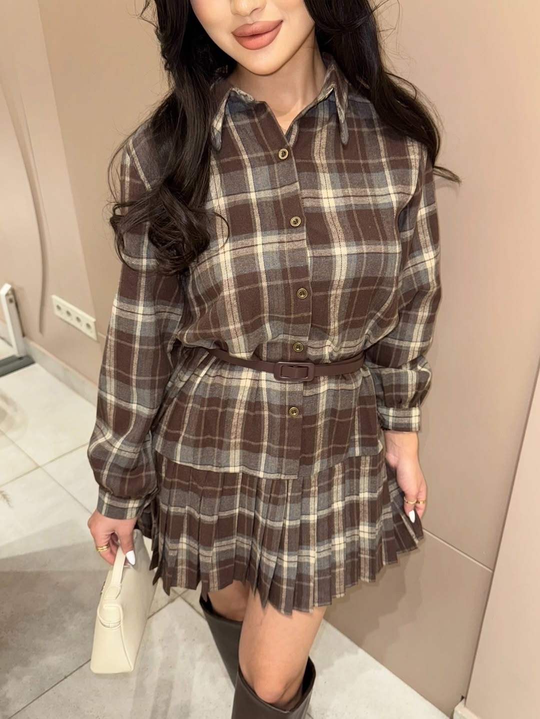 жилет с поясом,вязаная жилетка,женская жилетка,жилетка с рубашкой,жилет повседневный