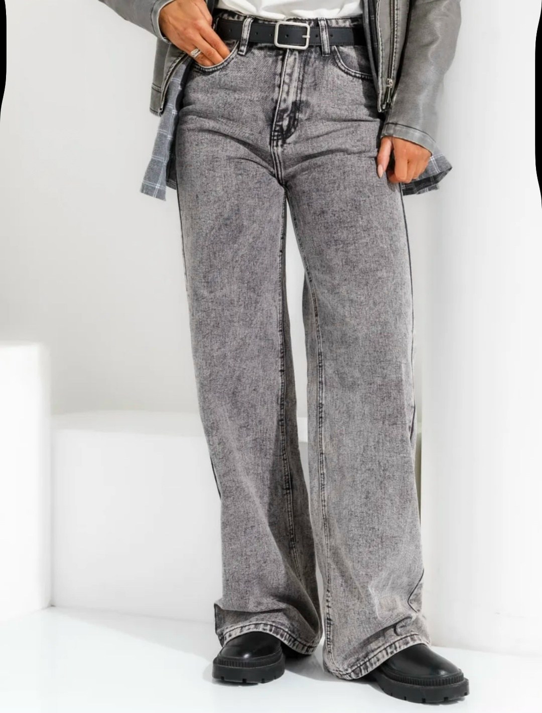 женская джинсы,стильные джинсы,джинсы женские широкие,куртка женская,куртка косуха