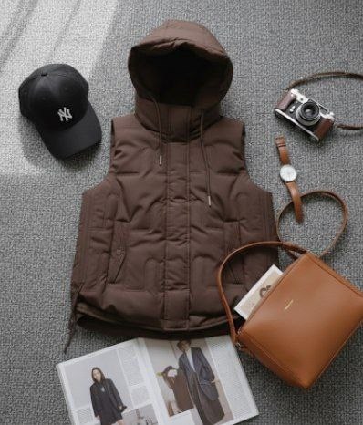 жилетка женская,жилет с капюшоном женский,теплый жилет,женский жилет,жилет с капюшоном