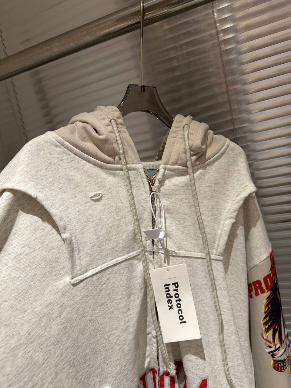 txt beomgyu,sungchan,gray hoodie,a hoodie,jung sungchan