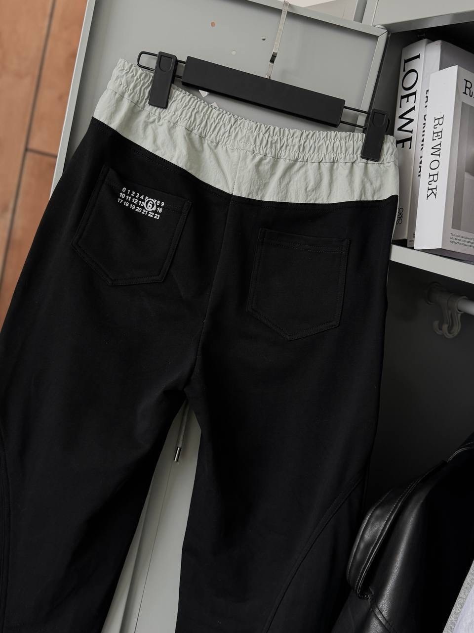 женские костюмы спортивные,черные штаны женские,костюм спортивный,стильные костюмы,брюки женские