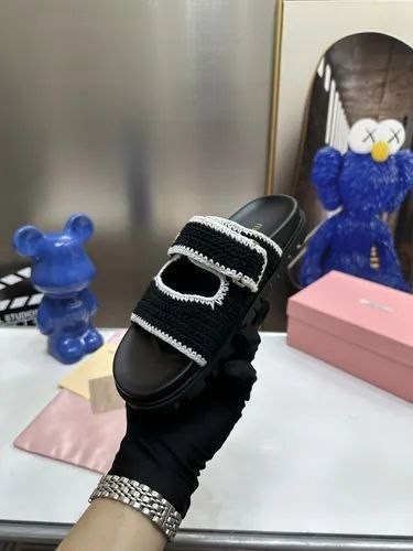 сандалии женские,шлепанцы женские,тапочки модные,модные сандалии,сандалии