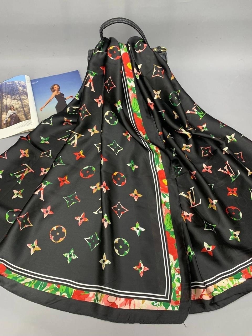 брендовый женский палантин louis vuitton,шарф louis vuitton,брендовый палантин,шелковые платки,брендовый женский шелковый шарф