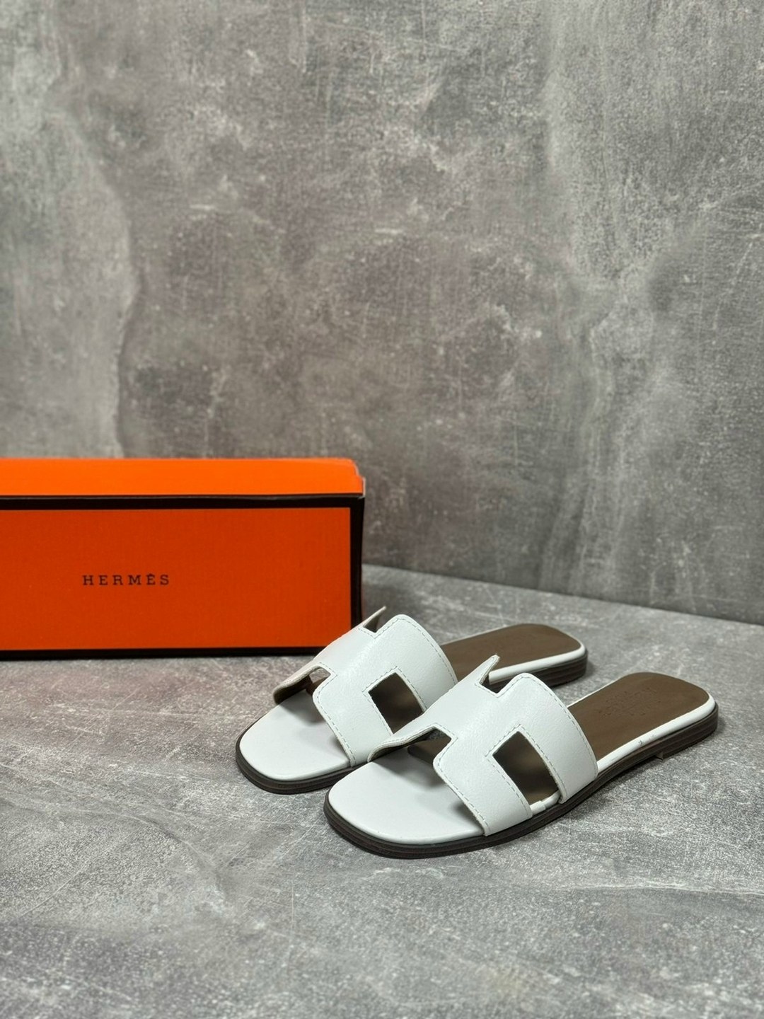 шлепанцы гермес женские,шлепки hermes женские,шлепки эрмес оригинал,шлепки гермес женские,шлепки hermes сабо