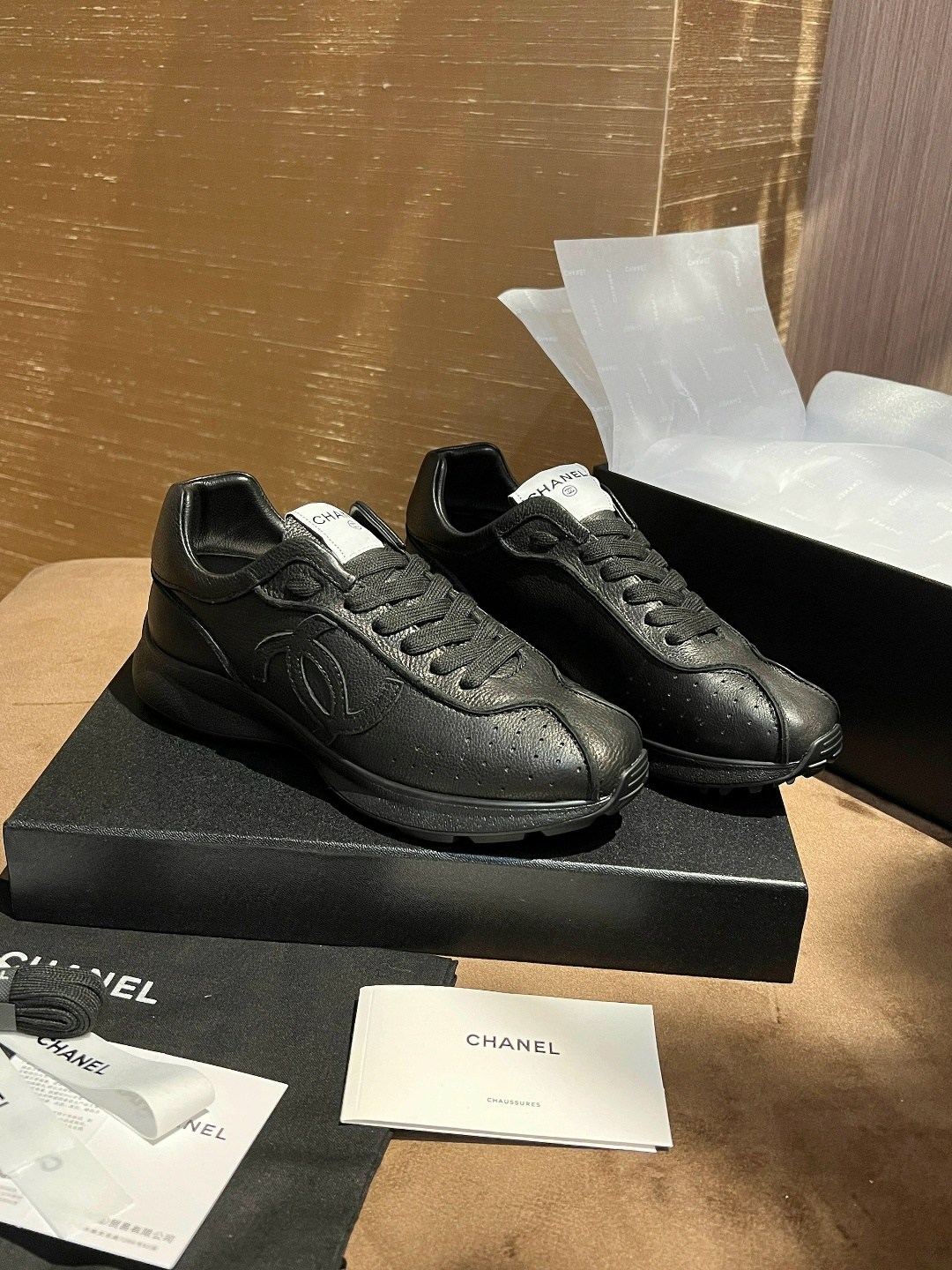 кроссовки женские chanel,кроссовки chanel,кроссовки кожаные chanel,,кроссовки шанель женские