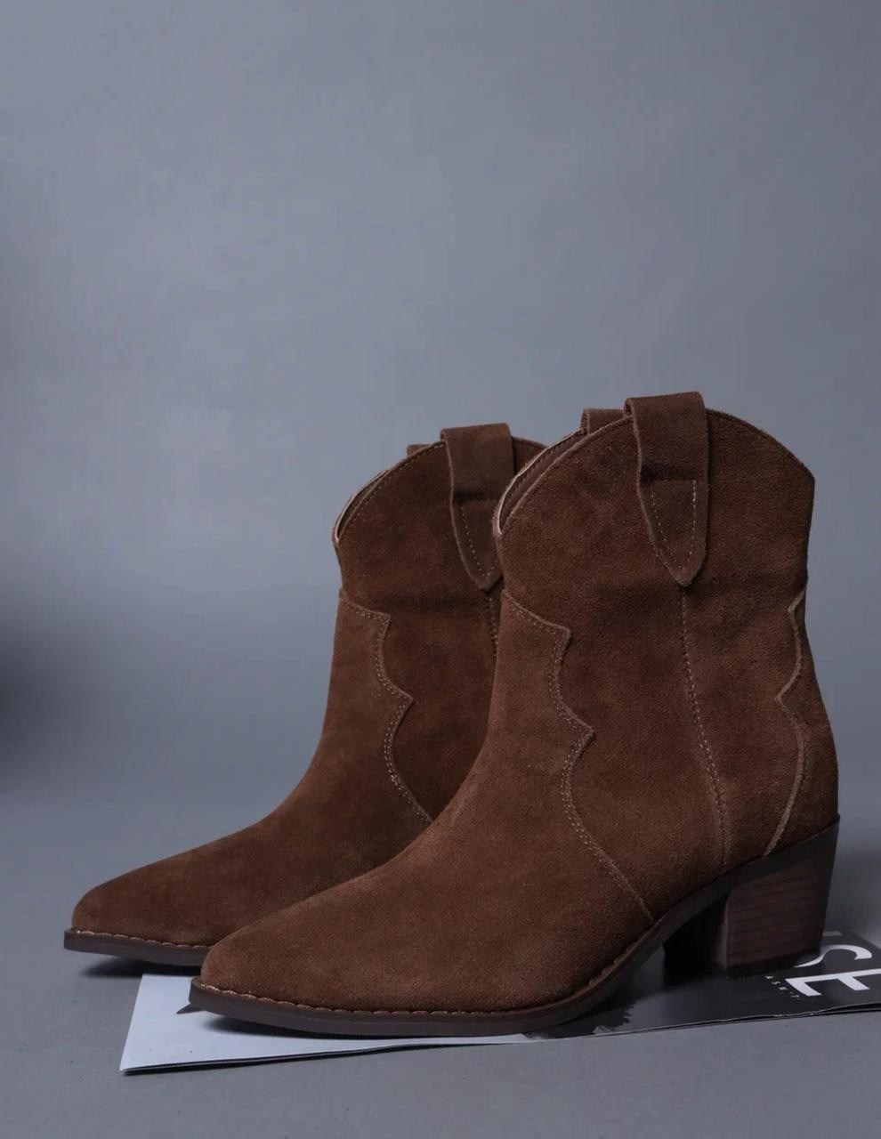 полусапоги женские highlander 702856-4 коричневые 36 ru,весенние ботинки замшевые казаки на каблуке 4seasons 321266934,ботинки женские демисезонные казаки замшевые reversal,замшевые казаки,замшевые бо