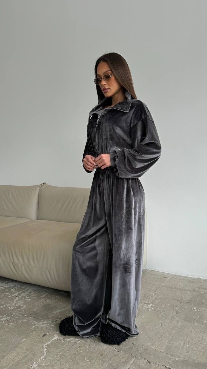 велюровый комбинезон,комбинезон женский велюр,велюровый женский комбинезон,комбинезон из королевского велюра,велюровый костюм