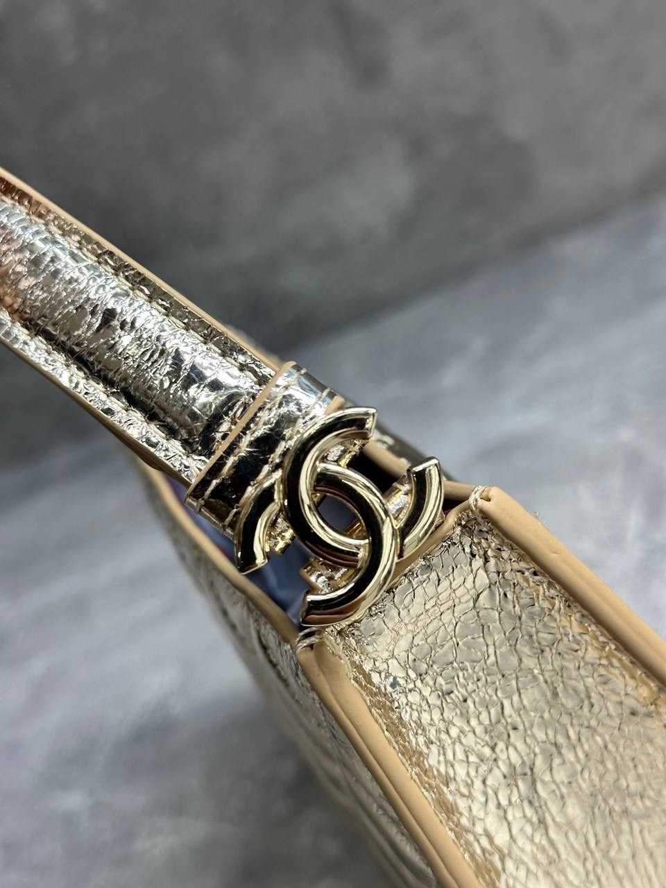 золотая сумка,сумка,сумка женская,стеганая сумка,сумочка женская