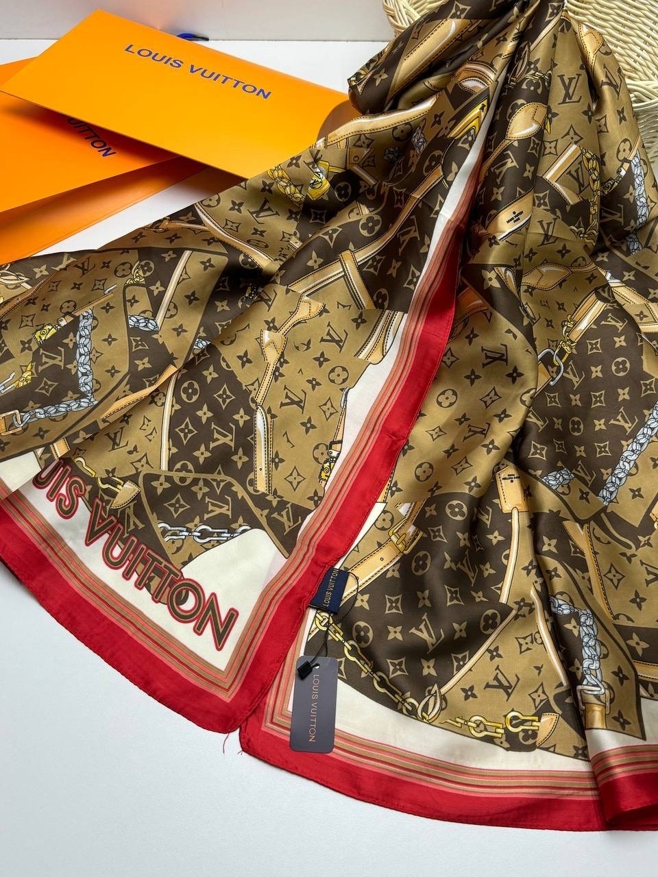 брендовый женский палантин louis vuitton,платок louis vuitton,шарф шелковый,шарфы и платки,платок луи виттон