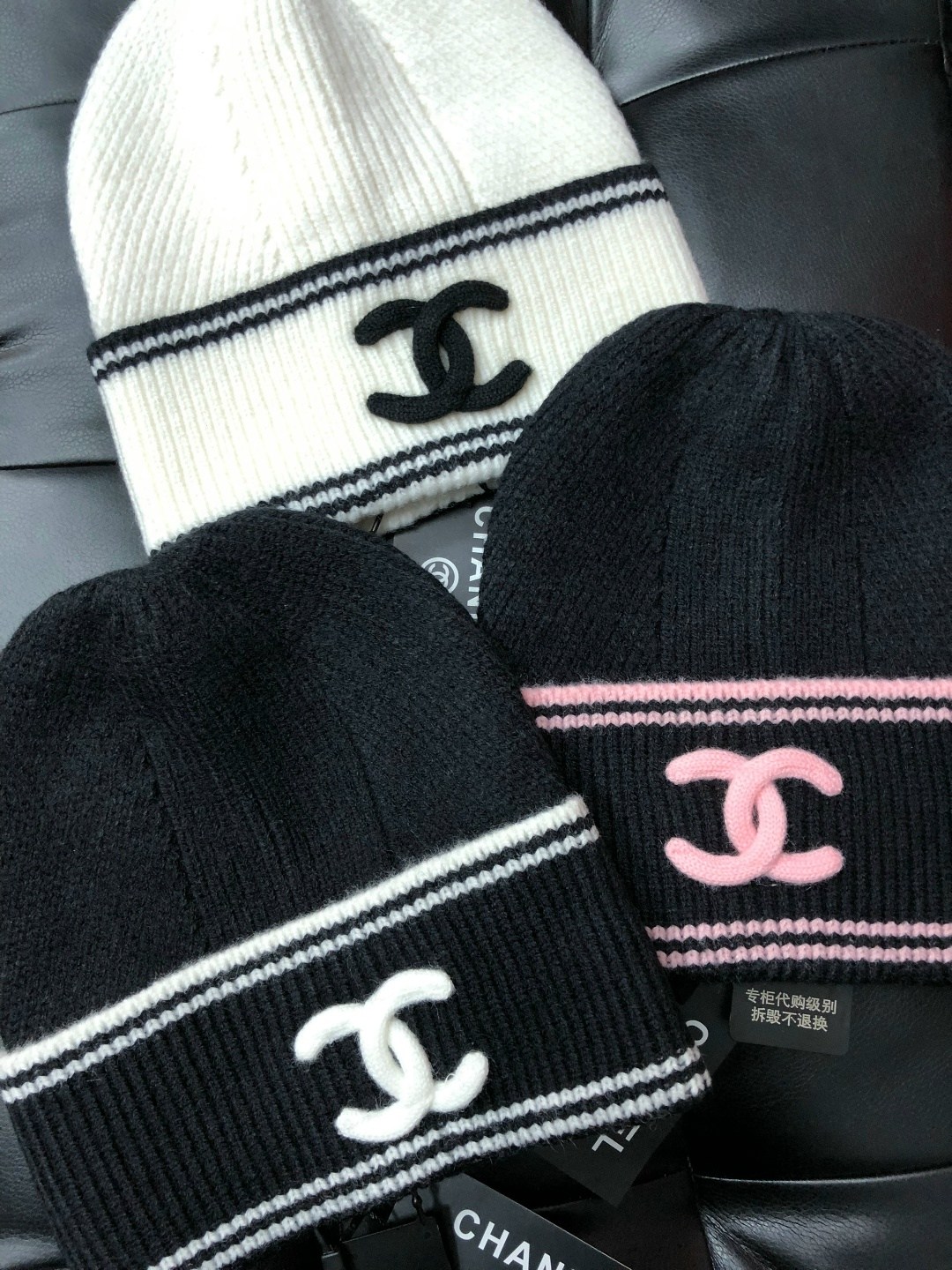 шапка chanel,модная вязаная шапка в стиле chanel copy 1:1,вязаные эластичные шапки bini chanel,шапка шанель,вязаная шапка chanel