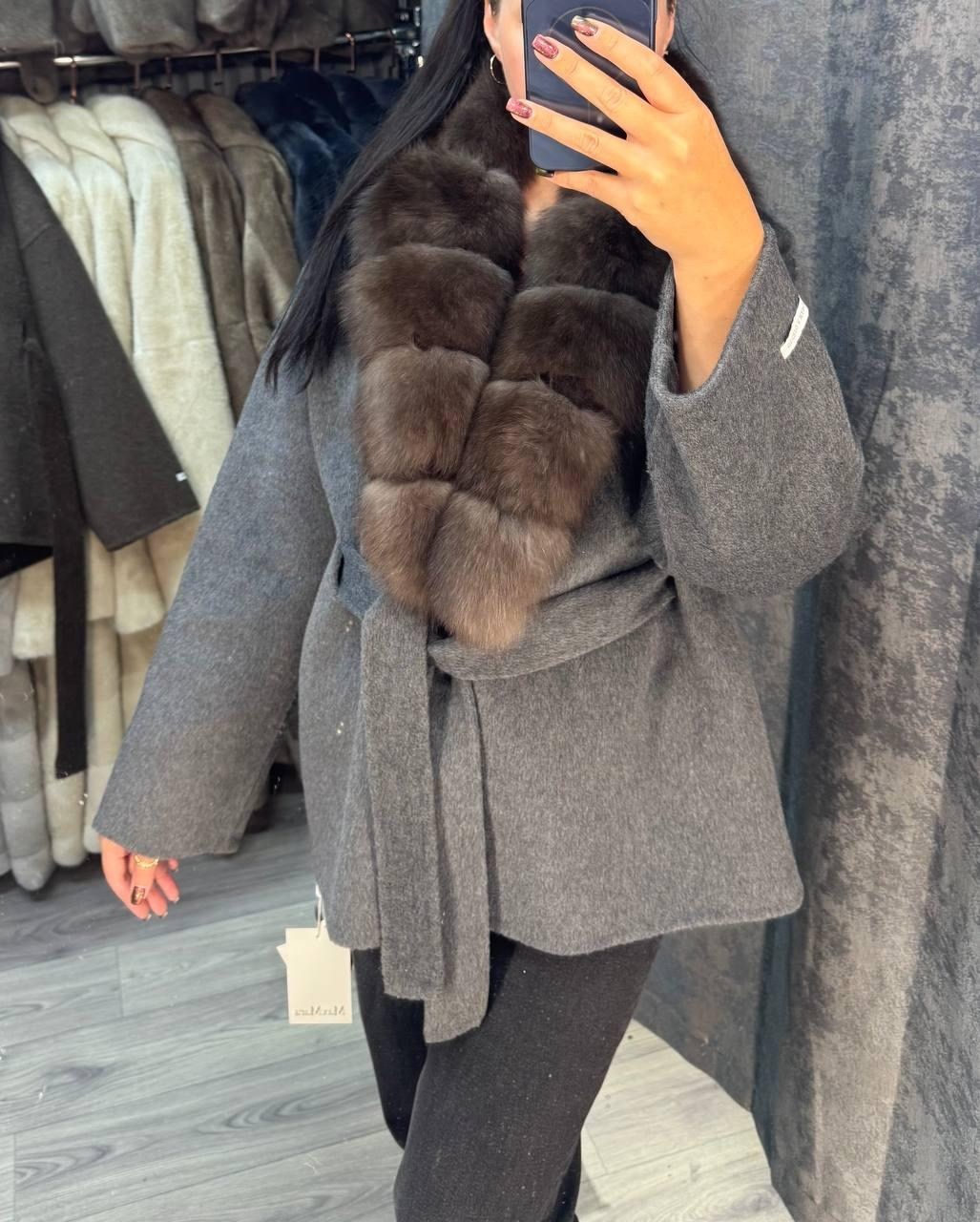 пальто с мехом,пальто с натуральным мехом,пальто кашемировое с натуральным мехом,кашемировое пальто с мехом песца,женское пальто с натуральным мехом
