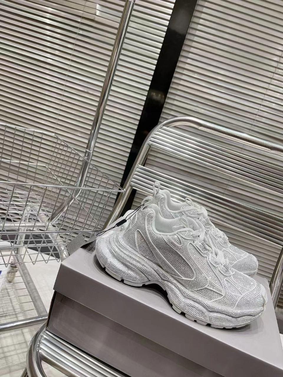 кроссовки женские balenciaga,кроссовки balenciaga,кроссовки премиум качество,женские кроссовки,кроссовки balenciaga 3 xl