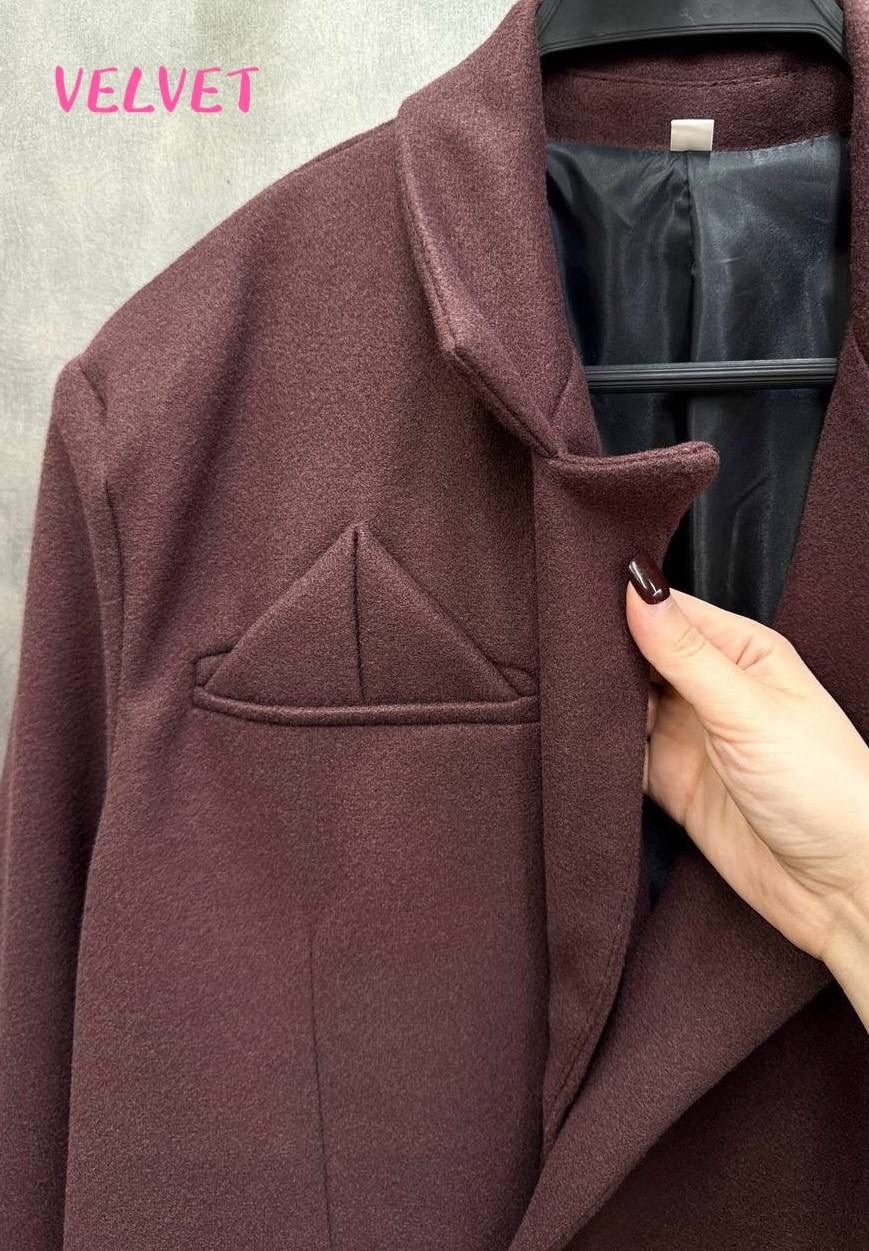 пальто,образ с коричневым пальто,длинные пальто,коричневое пальто,пальто тренд 2026 женское