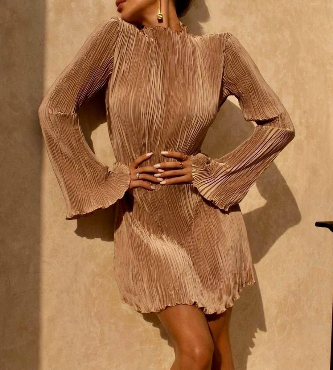 платье плиссе,2026 расклешенное плиссированное сексуальное платье с длинными рукавами,черное платье плиссе,платье букле,черное плиссированное платье